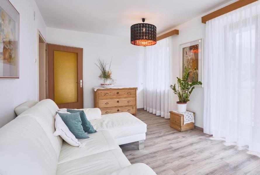 Apartmenthaus Haringer Novacella Dış mekan fotoğraf
